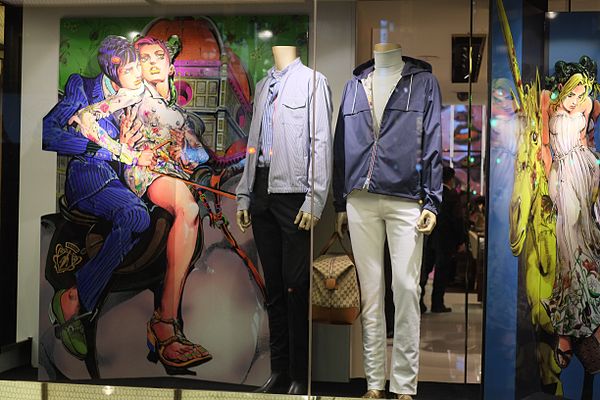 A Gucci store display in 2013, featuring JoJo's Bizarre Adventure characters Bruno Bucciarati and Jolyne Cujoh