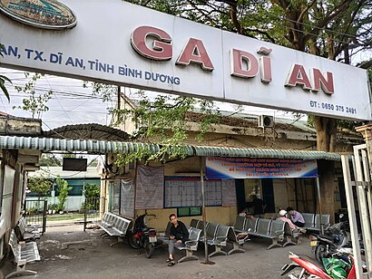 How to get to Ga Dĩ An with public transit - About the place