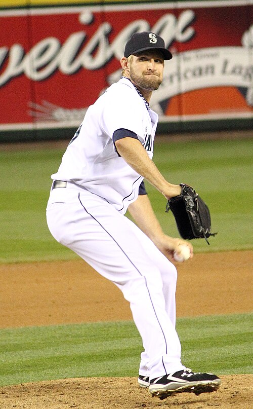 Olson pitching for the Mariners in 2010.