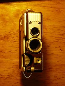 Goerz Minicord III twin lens reflex 16 mm camera Goerz Minicord III front view.jpg