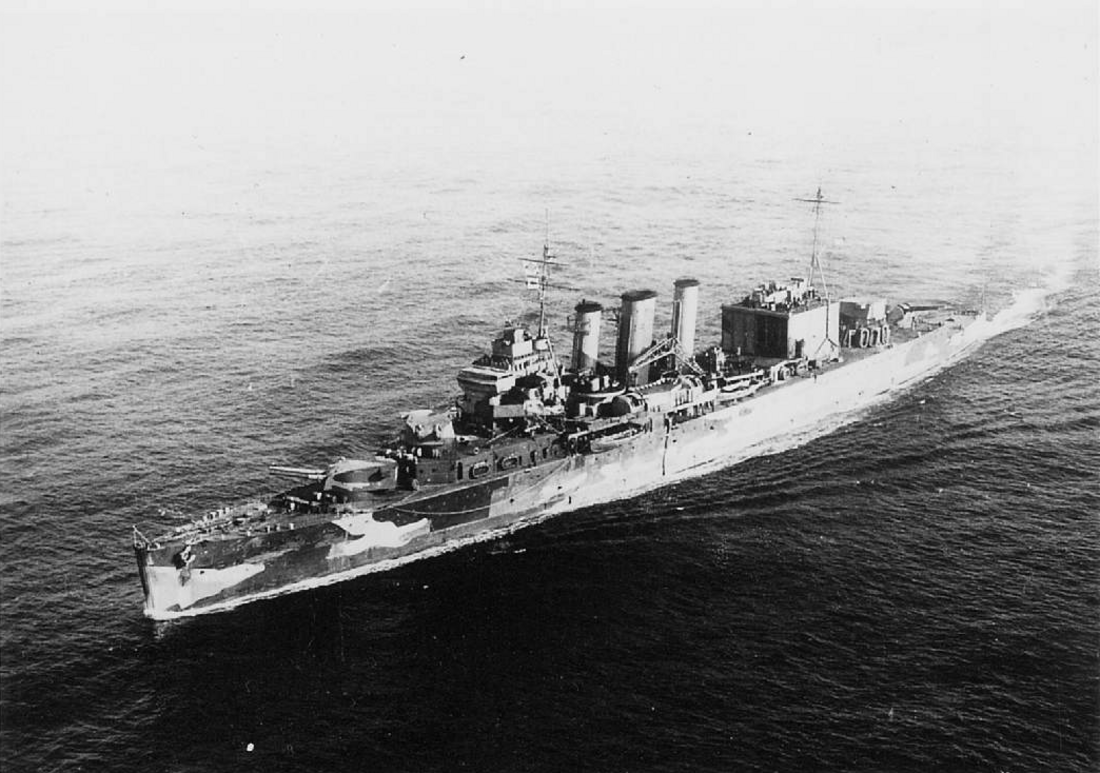 HMS Suffolk (55)