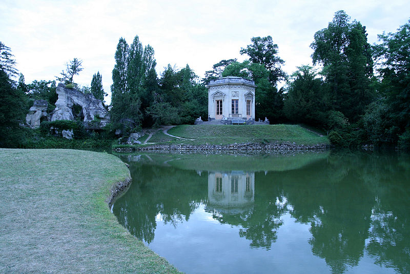 File:Hameau Reine - Belvedere (5).JPG