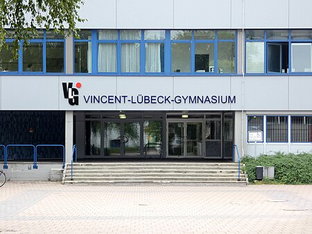 Haupteingang Vincent Lübeck Gymnasium August 2018