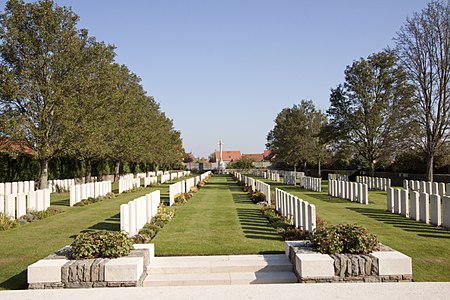 Houplines Communal Cemetery Extension