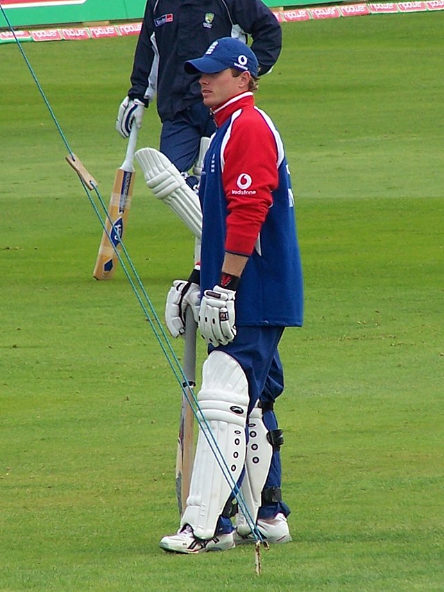 Ian Bell practicing at Trent Bridge in 2004