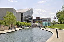 Indianapolis - Canal Walk (2504006423).jpg