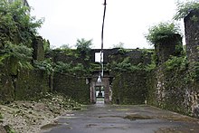 Interior view of Ruins of Old Church of Palapag, Northern Samar.jpg