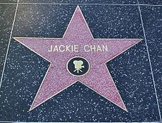 ג'קי צ'אן: ביוגרפיה, מאפיינים ייחודים לסרטיו, פילמוגרפיה נבחרת