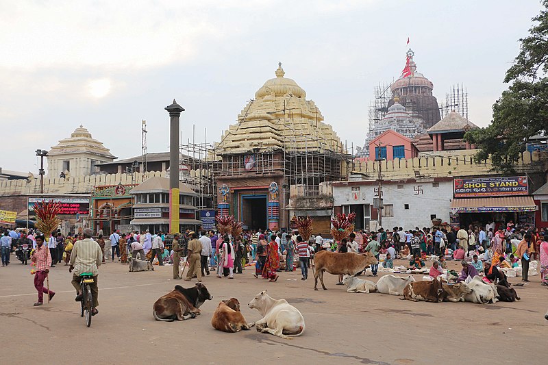 File:Jagannath Temple, Puri 01.jpg