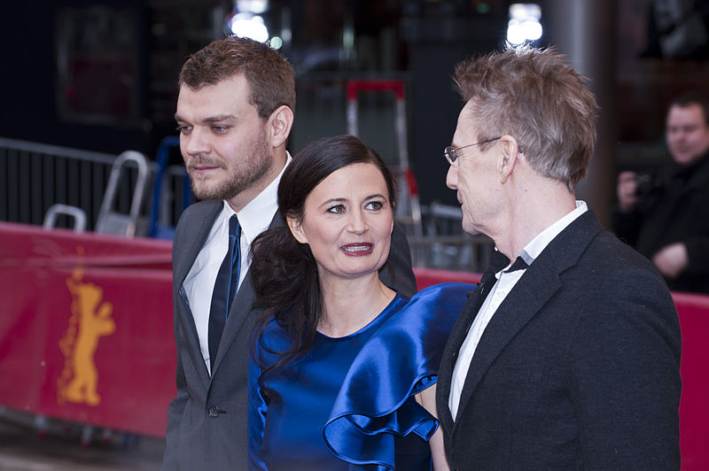 File:Johan Philip (Pilou) Asbæk, Pernille Fischer Christensen and Jesper Christensen (Berlin Film Festival 2010).jpg