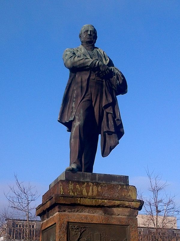 Monument to John Vaughan by George Anderson Lawson in Middlesbrough. The inscription reads: 'John Vaughan 1799–1868 Mayor of Middlesbrough 1855 discov