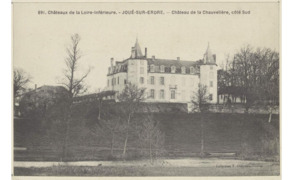 Joué-sur-Erdre - Château de la Chauvelière, côté sud.png