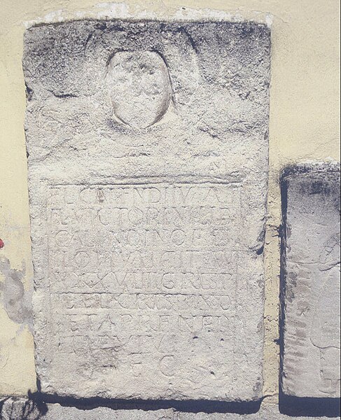 File:Königshof Epitaph2.jpg