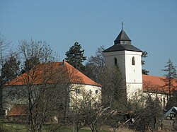 Krölpa Kirche Pfarrhaus.JPG