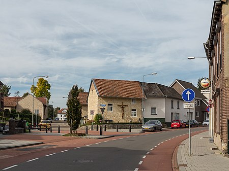 Kunrade, straatzicht Heerlerweg-Pontstraat foto2 2014-09-28 11.29.jpg