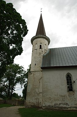 Kostel v Lüganuse
