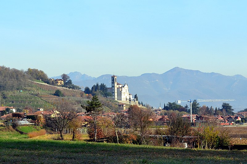 File:La chiesa di San Michele - panoramio.jpg