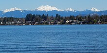 Cascade Mountains seen from Davies Beach