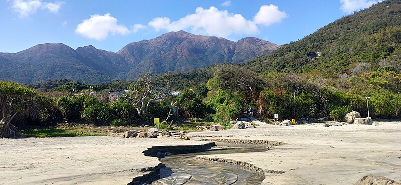 File:Lantau Peak and Kau Nga Ling.jpg