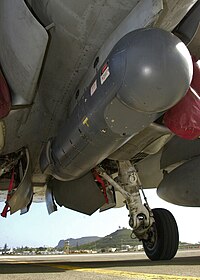 Pod d'éclairage sur FA-18.jpg