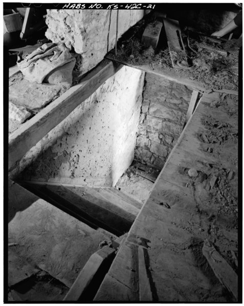 File:MULTI-PURPOSE STONE BUILDING, INTERIOR DETAIL OF STAIRCASE - Kandt-Domann Farmstead, Multipurpose Stone Building, State Route 3, Hope, Dickinson County, KS HABS KANS,21-HOPE.V,1-C-21.tif