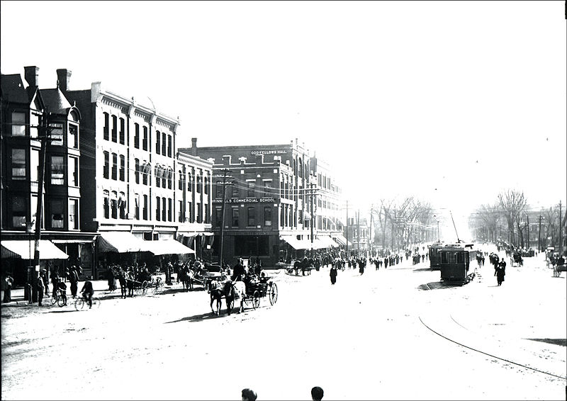 File:Main Street in Keene New Hampshire (8026599708).jpg