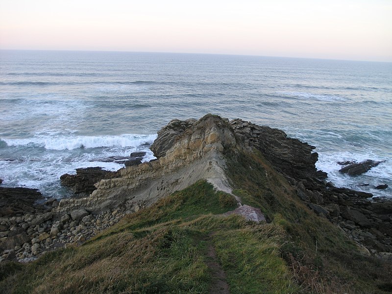 Mar CantÃ¡brico desde Las Cornejas.jpg