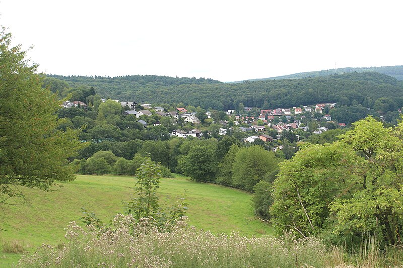 File:Marbach (Marburg) (0001).JPG