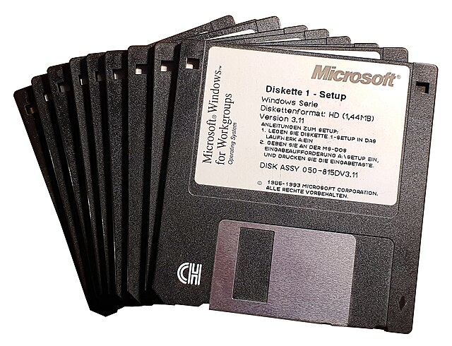 Versions before Windows 95 had to be installed from floppy disks by end users (or in professional environments with a network installation); here Wind