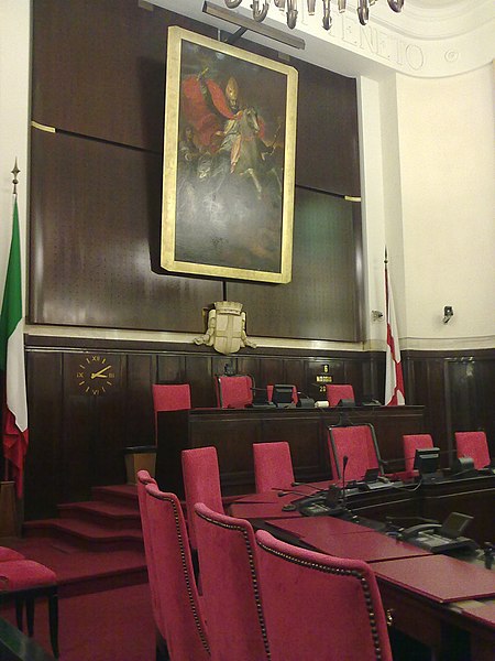 File:Milano - Palazzo Marino, Sala del Consiglio.jpg