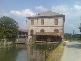 La vecchia centrale idroelettrica di Mirabello Ciria, frazione di Casalmorano.