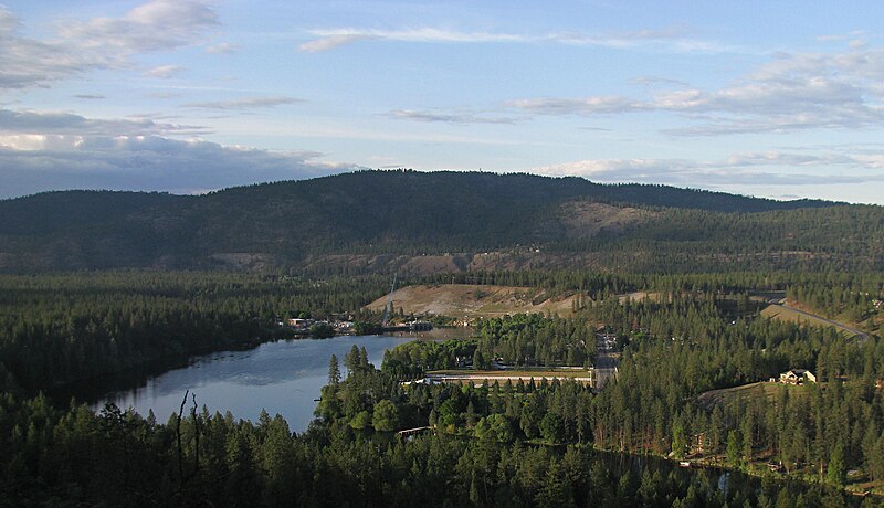 File:Nine Mile Dam and Nine Mile Falls 20150517.jpg