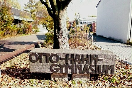 Otto Hahn Gymnasium (Marktredwitz) Stein