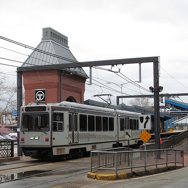 Trolley leaving Station Square