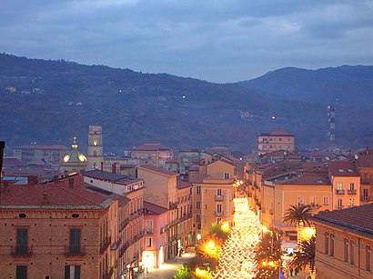 Come arrivare a Vallo Della Lucania con i mezzi pubblici - Informazioni sul luogo