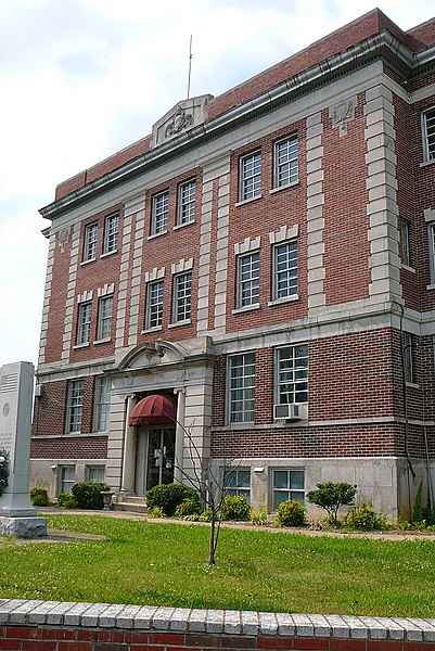 File:Perry County Tennessee Courthouse.JPG