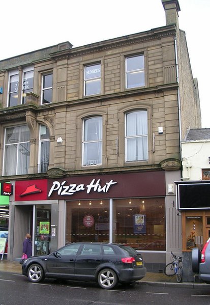 File:Pizza Hut - Main Street - geograph.org.uk - 1595072.jpg