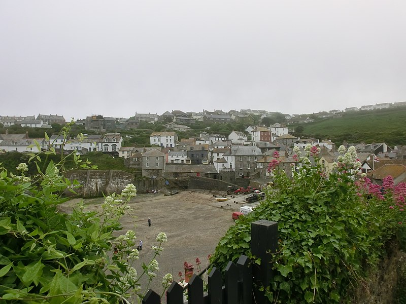 File:Port Isaac - panoramio (20).jpg