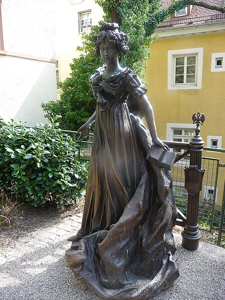 File:Prinzessin Luise Marie Auguste von Baden 2008.JPG