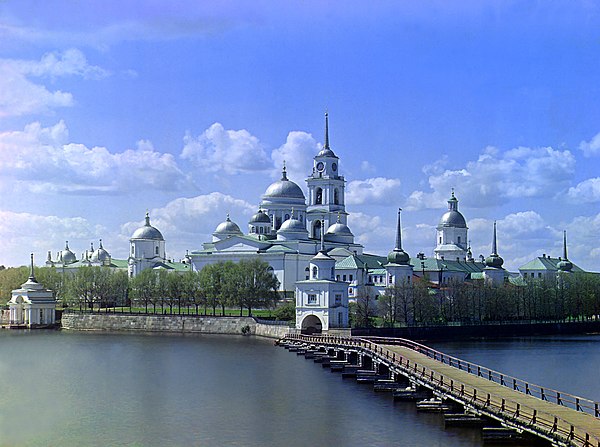 俄罗斯特维尔州谢利格尔湖 Stolobnyi 岛上的尼洛夫修道院