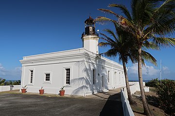 Rechterkant van de vuurtoren van Punta Tuna