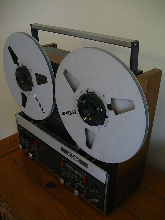 File:Revox A77 tape recorder (3502624076).jpg - Wikimedia Commons