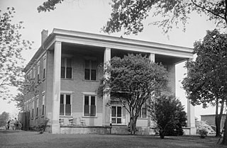 <span class="mw-page-title-main">Rhea–McEntire House</span> Historic house in Alabama, United States