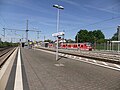 image=https://commons.wikimedia.org/wiki/File:Riedstadt-Goddelauer_Bahnhof-_auf_Bahnsteig_zu_Gleis_5-_Richtung_Frankfurt_am_Main_17.5.2012.JPG