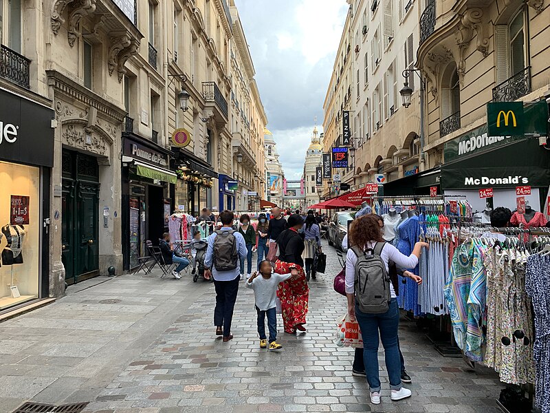 File:Rue Caumartin - Paris IX (FR75) - 2021-06-28 - 1.jpg