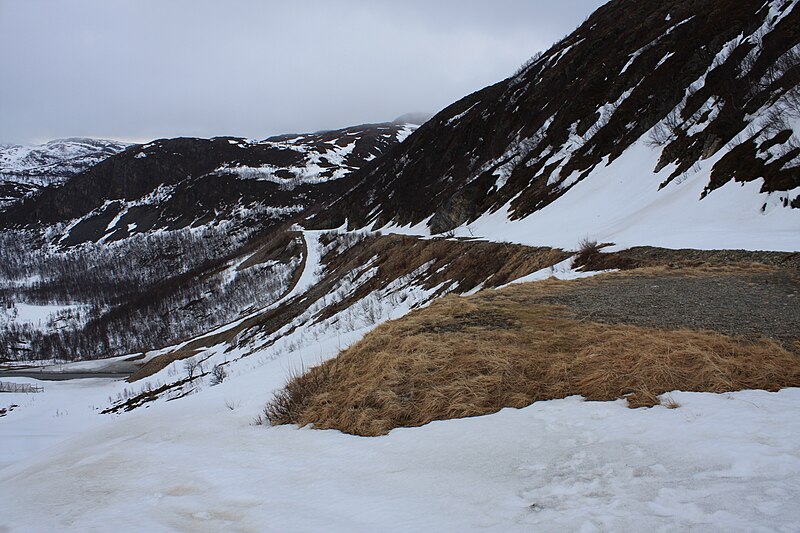 File:Sørskartunnelen Outside P1.jpg