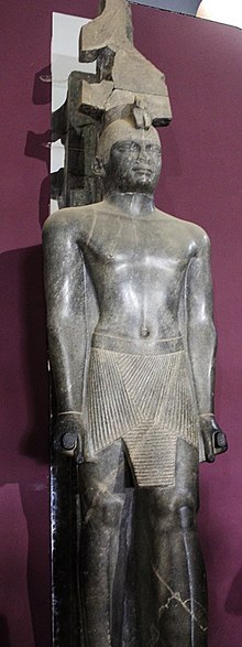 Statue of Pharaoh Taharqo. SNMTaharqo.jpg