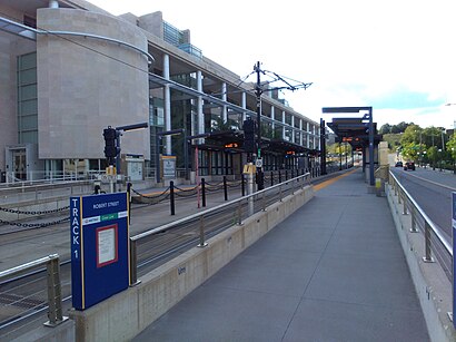 Saint Paul Green Line Robert Street Station.jpg