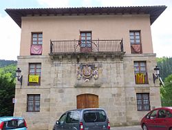 Salinas de Léniz (Leintz.Gatzaga) - Ayuntamiento 1.JPG