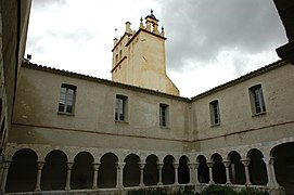 Sant Genís de Fontanes - Claustre